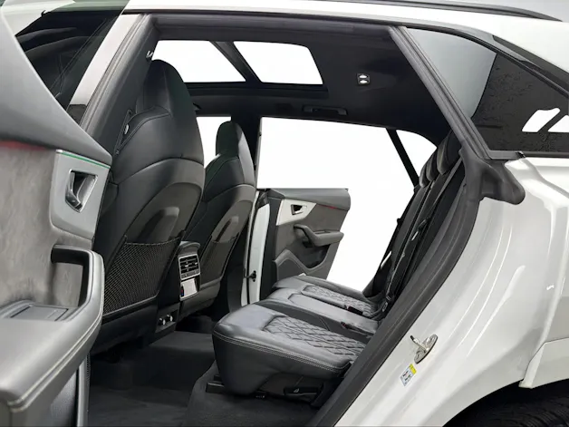 Audi Q8 55 TFSI S-Line 340PS quattro Pure White tiptronic / Panoramadach / 360° Kamera / B&O Sound / Komfortschlüssel /