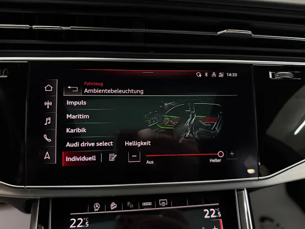 Audi Q8 55 TFSI S-Line 340PS quattro Pure White tiptronic / Panoramadach / 360° Kamera / B&O Sound / Komfortschlüssel /