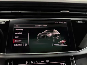 Audi Q8 55 TFSI S-Line 340PS quattro Pure White tiptronic / Panoramadach / 360° Kamera / B&O Sound / Komfortschlüssel /