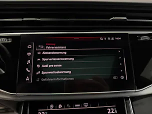 Audi Q8 55 TFSI S-Line 340PS quattro Pure White tiptronic / Panoramadach / 360° Kamera / B&O Sound / Komfortschlüssel /