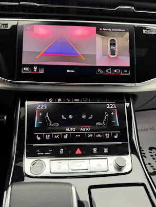Audi Q8 55 TFSI S-Line 340PS quattro Pure White tiptronic / Panoramadach / 360° Kamera / B&O Sound / Komfortschlüssel /