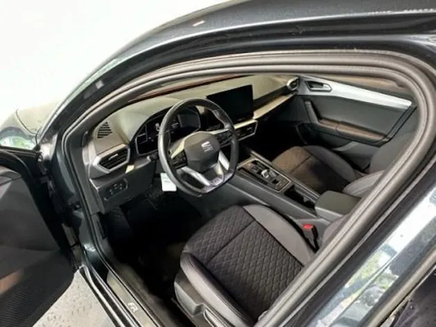 SEAT Leon 1.5 eTSI FR