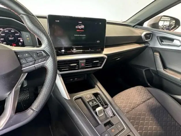 SEAT Leon 1.5 eTSI FR