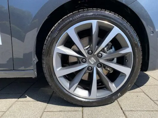SEAT Leon 1.5 eTSI FR