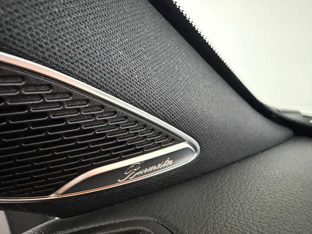 Mercedes-Benz A 45 S Performance 422PS Polarweiss AMG 4Matic+ Speedshift/ 360° Kamera / Panoramadach / Burmester / Head-Up / Night Paket /