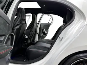 Mercedes-Benz A 45 S Performance 422PS Polarweiss AMG 4Matic+ Speedshift/ 360° Kamera / Panoramadach / Burmester / Head-Up / Night Paket /