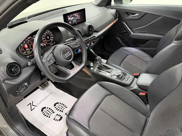 Audi Q2 2.0 TDI S-Line 190PS Edition # 1 (Quantum Grey) quattro S-tronic / RF-Kamera / Head-Up-Display / virtual cockpit /
