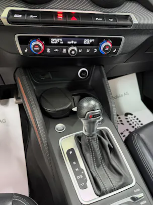 Audi Q2 2.0 TDI S-Line 190PS Edition # 1 (Quantum Grey) quattro S-tronic / RF-Kamera / Head-Up-Display / virtual cockpit /