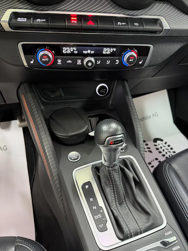 Audi Q2 2.0 TDI S-Line 190PS Edition # 1 (Quantum Grey) quattro S-tronic / RF-Kamera / Head-Up-Display / virtual cockpit /
