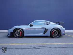 Porsche Cayman GT4 RS arktikgrau PDK [ Weissach-Paket ] [ Clubsport-Paket ] [ Liftsystem ] [ Rückfahrkamera ]