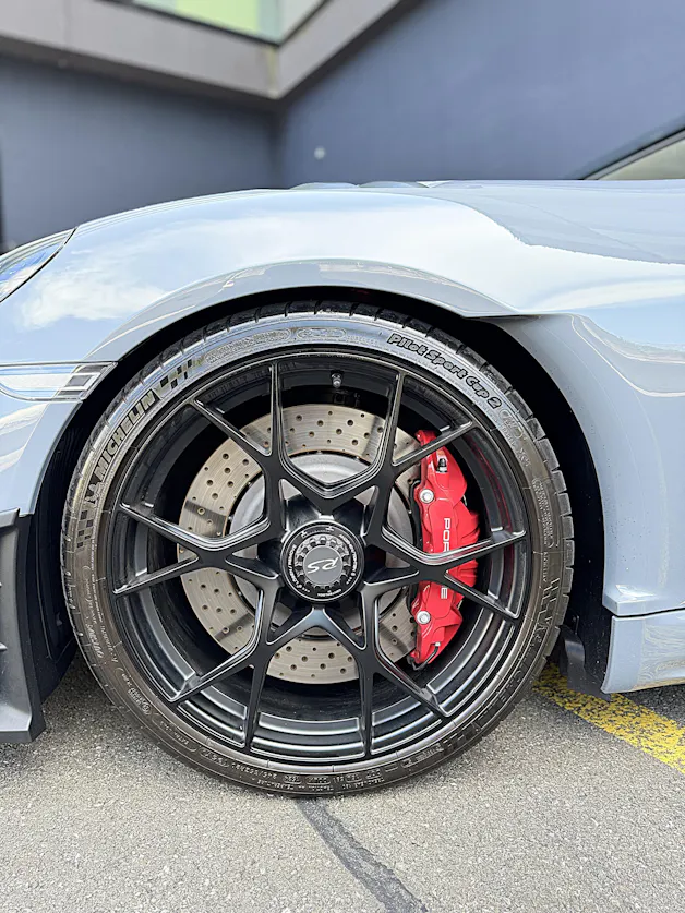 Porsche Cayman GT4 RS arktikgrau PDK [ Weissach-Paket ] [ Clubsport-Paket ] [ Liftsystem ] [ Rückfahrkamera ]