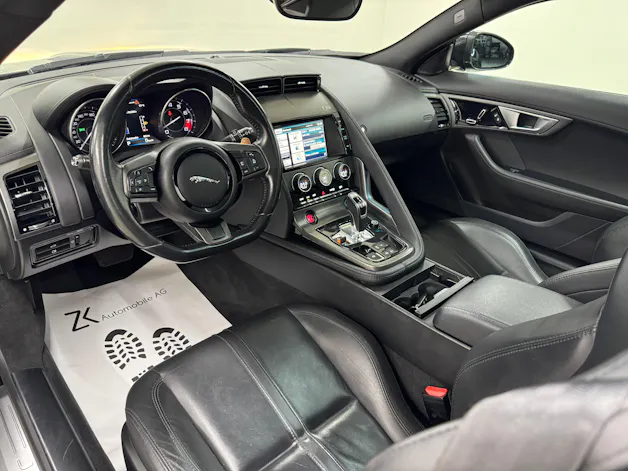 Jaguar F-Type Coupé S 3.0 V6 380PS Ultimate Black S/C ( Motorschaden )