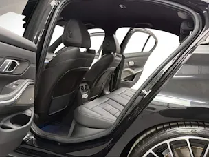 BMW M340i xDrive 374PS BLACK SAPPHIRE 48V Steptronic / 360° Kamera / Komfortzugang / H&K Soundsystem / Leder /