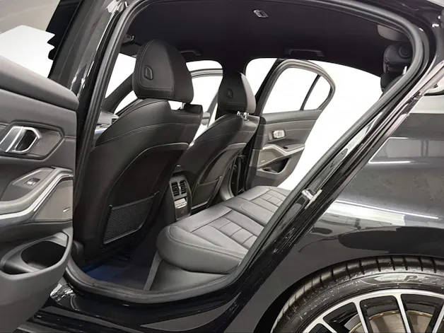 BMW M340i xDrive 374PS BLACK SAPPHIRE 48V Steptronic / 360° Kamera / Komfortzugang / H&K Soundsystem / Leder /