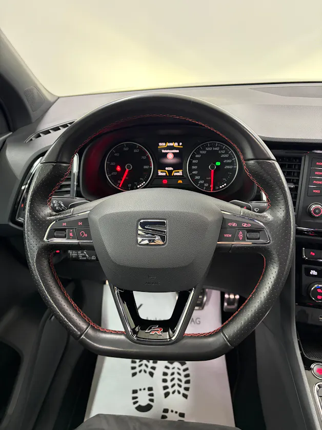 SEAT Ateca 2.0 TSI FR 4Drive 190PS DSG / 360° Kamera / ACC / Spur-Blind-Lan Assistent /