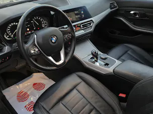 BMW 330e x DriveTouring Steptronic