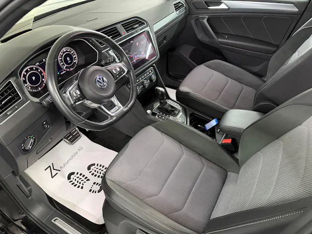 VW Tiguan 2.0TSI High. R-Line 230PS Deep Black 4Motion DSG / 360° Cam / Head-Up-Display / Keyless / Dynamiklenkung / 20J Suzuka /