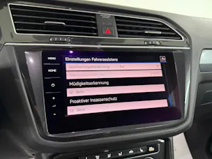 VW Tiguan 2.0TSI High. R-Line 230PS Deep Black 4Motion DSG / 360° Cam / Head-Up-Display / Keyless / Dynamiklenkung / 20J Suzuka /