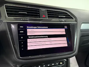 VW Tiguan 2.0TSI High. R-Line 230PS Deep Black 4Motion DSG / 360° Cam / Head-Up-Display / Keyless / Dynamiklenkung / 20J Suzuka /