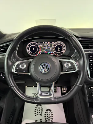 VW Tiguan 2.0TSI High. R-Line 230PS Deep Black 4Motion DSG / 360° Cam / Head-Up-Display / Keyless / Dynamiklenkung / 20J Suzuka /
