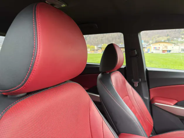 KGM -SsangYong Tivoli 1.6 e-XDi Red Rebel 4WD