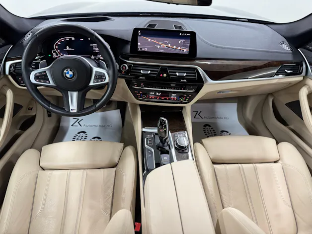 BMW 540d xDrive M-Sport 320PS Touring Steptronic | H&K Soundsystem | Leder | Komfortzugang | Head-Up-Display | RF-Kamara |
