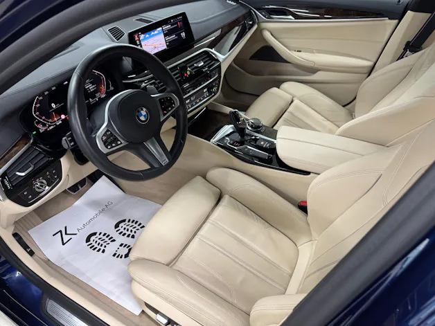 BMW 540d xDrive M-Sport 320PS Touring Steptronic | H&K Soundsystem | Leder | Komfortzugang | Head-Up-Display | RF-Kamara |