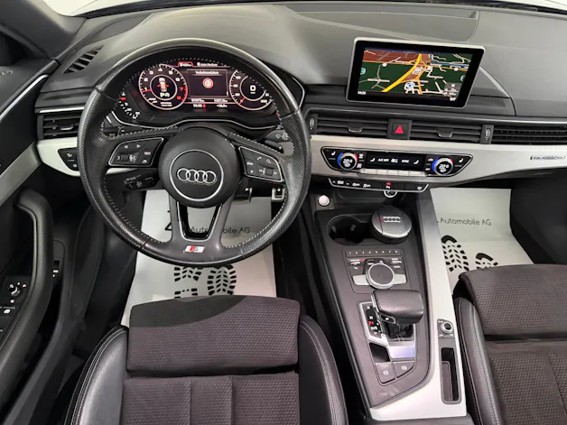 Audi A4 Avant 2.0 TFSI Sport S-Line 252PS Mythos Black quattro S-tronic
