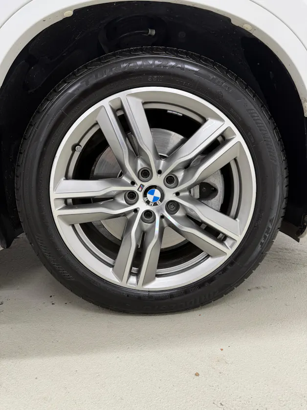 BMW X1 xDrive 25d M Sport 231PS Steptronic ★ Panoramadach ★ RF-Kamera ★ Head-Up-Display ★ Komfortzugang ★
