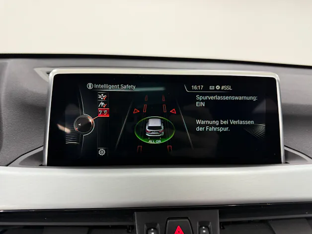 BMW X1 xDrive 25d M Sport 231PS Steptronic ★ Panoramadach ★ RF-Kamera ★ Head-Up-Display ★ Komfortzugang ★