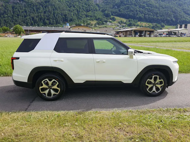 KGM -SsangYong Torres 1.5 Turbo Platinum 4WD MJ27