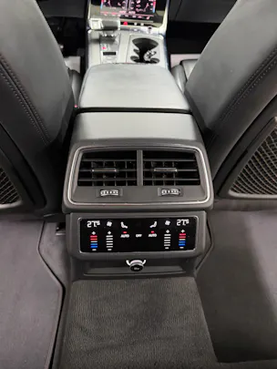 Audi A6 Avant 50 TDI Sport 286PS Midnight Black quattro tiptronic / RF-Kamera / Panoramadach / Leder / Comfortkey / Matrix-LED /