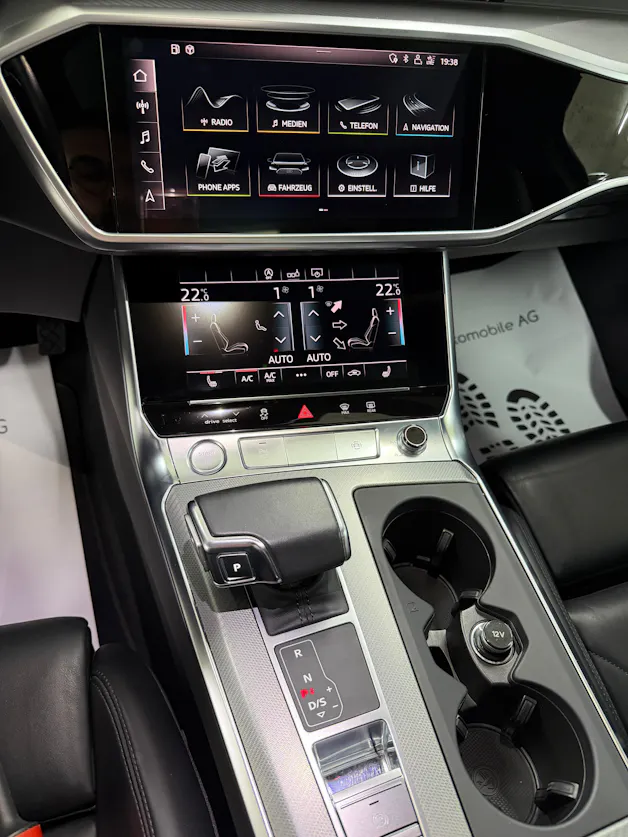 Audi A6 Avant 50 TDI Sport 286PS Midnight Black quattro tiptronic / RF-Kamera / Panoramadach / Leder / Comfortkey / Matrix-LED /