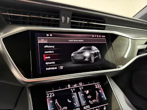 Audi A6 Avant 50 TDI Sport 286PS Midnight Black quattro tiptronic / RF-Kamera / Panoramadach / Leder / Comfortkey / Matrix-LED /