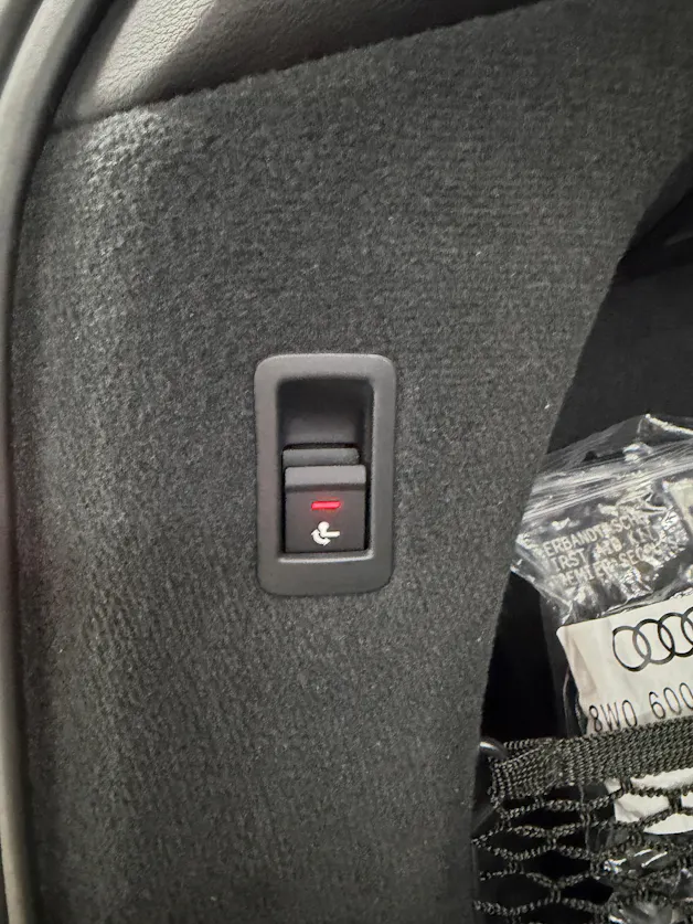 Audi A6 Avant 50 TDI Sport 286PS Midnight Black quattro tiptronic / RF-Kamera / Panoramadach / Leder / Comfortkey / Matrix-LED /