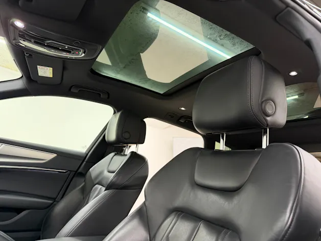 Audi A6 Avant 50 TDI Sport 286PS Midnight Black quattro tiptronic / RF-Kamera / Panoramadach / Leder / Comfortkey / Matrix-LED /