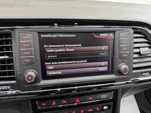 SEAT Ateca 1.5TSI EVO FR 4Drive VELVET RED DSG / Panoramadach / 360° Kamera / virtual cockpit / Beats Soundsystem / Keyless-Entry /