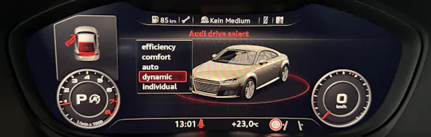 Audi TT Coupé 2.0 TFSI S-Line 230PS Midnight Black quattro S-tronic / B&O Soundsystem / Komfortschlüssel / Matrix-LED / drive select