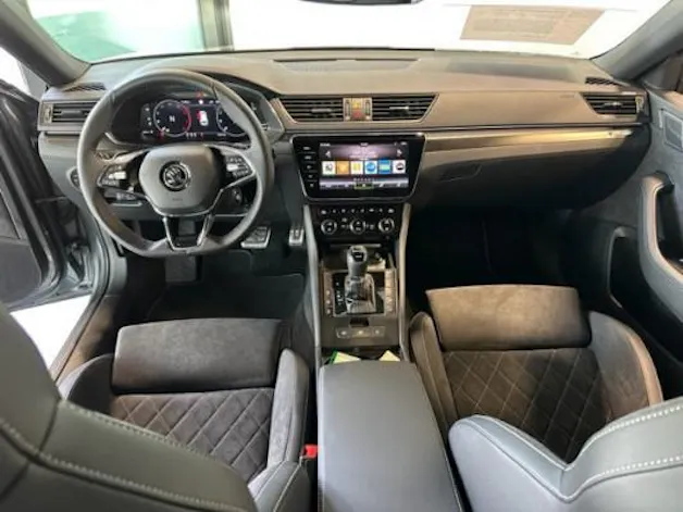 Škoda Superb 2.0 TDi SportL 4x4