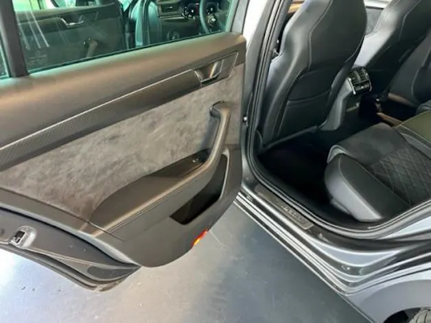 Škoda Superb 2.0 TDi SportL 4x4