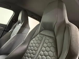 Audi RS Q3 Sportback Midnight Black quattro S tronic / Kamera / RS-Abgasanlage / Komfortschlüssel / RS-Sportsitze / B&O Sound /
