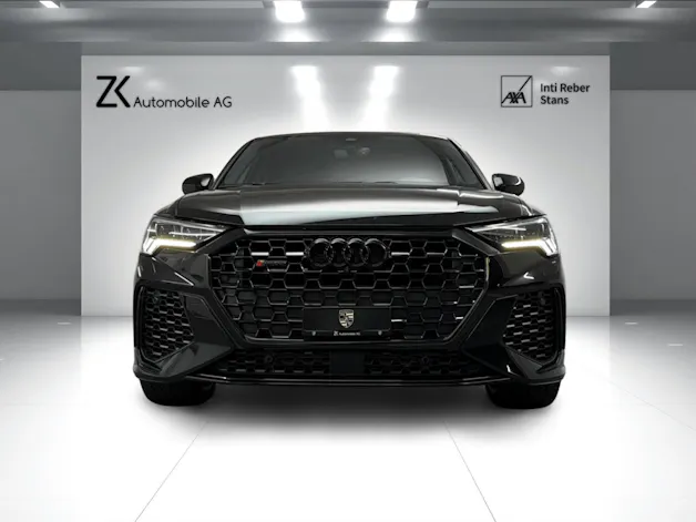 Audi RS Q3 Sportback Midnight Black quattro S tronic / Kamera / RS-Abgasanlage / Komfortschlüssel / RS-Sportsitze / B&O Sound /