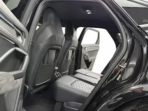 Audi RS Q3 Sportback Midnight Black quattro S tronic / Kamera / RS-Abgasanlage / Komfortschlüssel / RS-Sportsitze / B&O Sound /