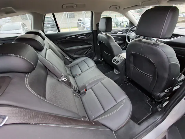 Opel Insignia 2.0 BiDTI Sports Tourer Excellence 4WD Auto