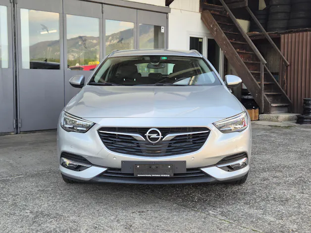 Opel Insignia 2.0 BiDTI Sports Tourer Excellence 4WD Auto