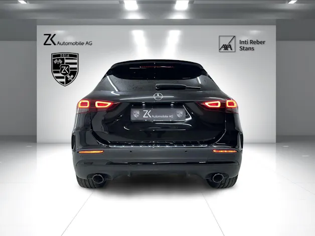 Mercedes-Benz GLA 35 AMG 4Matic Performance 8G-Speedshift DCT