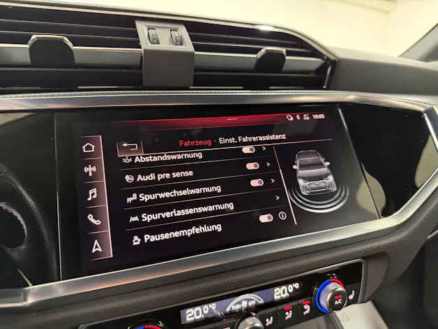 Audi Q3 Sportback 40 TFSI S line quattro Midnight Black S-tronic / 360° Kamera / virtual Cockpit / Komfortschlüssel /