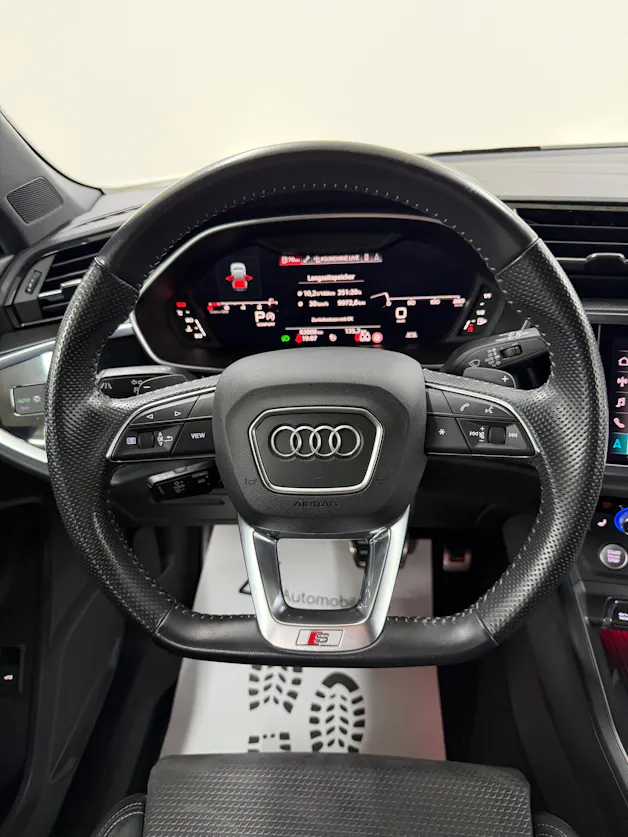 Audi Q3 Sportback 40 TFSI S line quattro Midnight Black S-tronic / 360° Kamera / virtual Cockpit / Komfortschlüssel /