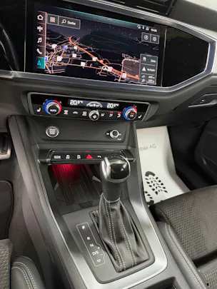 Audi Q3 Sportback 40 TFSI S line quattro Midnight Black S-tronic / 360° Kamera / virtual Cockpit / Komfortschlüssel /