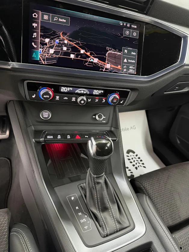 Audi Q3 Sportback 40 TFSI S line quattro Midnight Black S-tronic / 360° Kamera / virtual Cockpit / Komfortschlüssel /